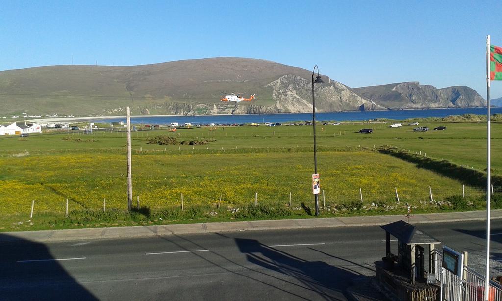 לינה וארוחת בוקר Dooagh Achill West Coast House מראה חיצוני תמונה